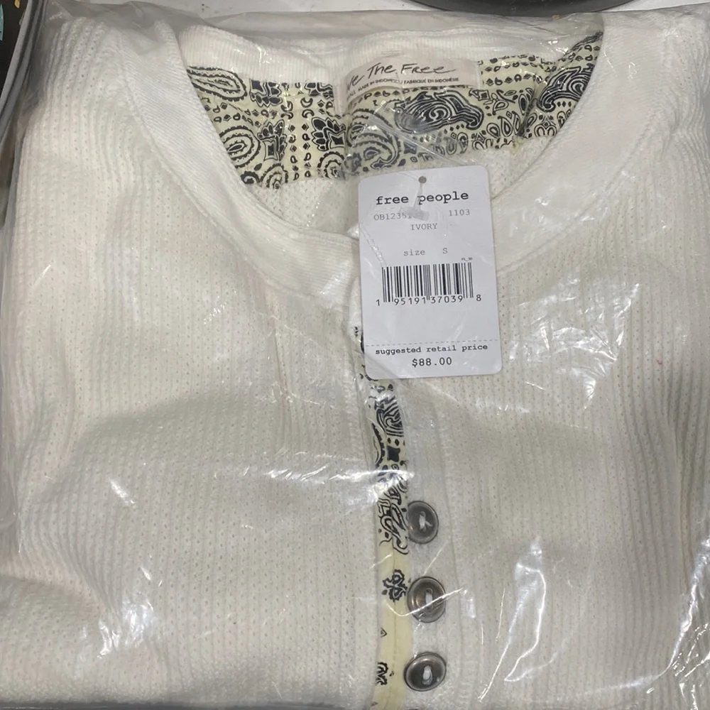 Free People Fall for You Henley Ivory - Picture 4 of 5